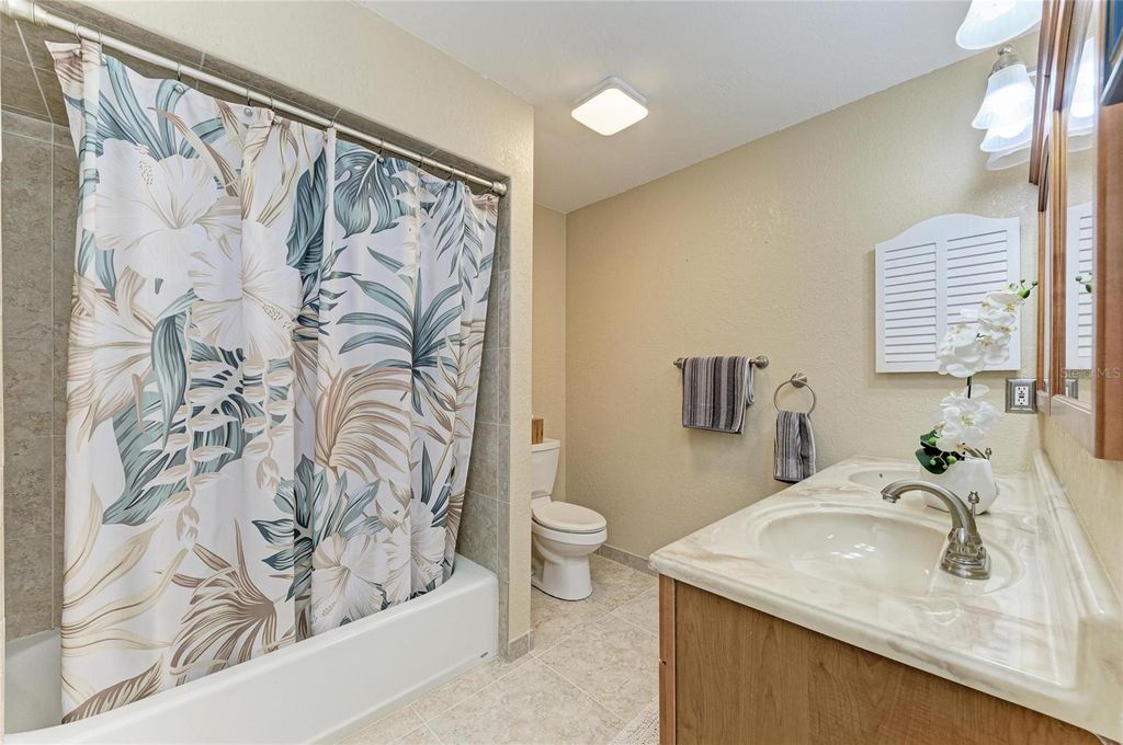 Image 33 of property listing at 2120 47TH STREET PL W, Bradenton, FL 34209