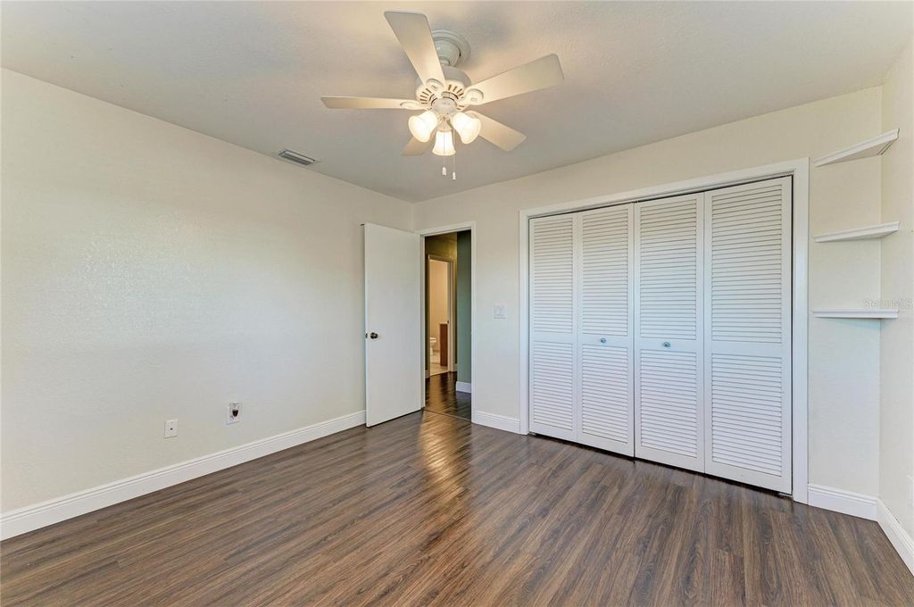 Image 36 of property listing at 2120 47TH STREET PL W, Bradenton, FL 34209
