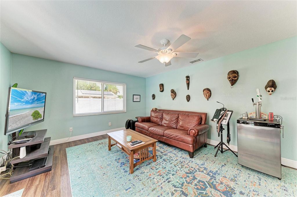 Image 40 of property listing at 2120 47TH STREET PL W, Bradenton, FL 34209