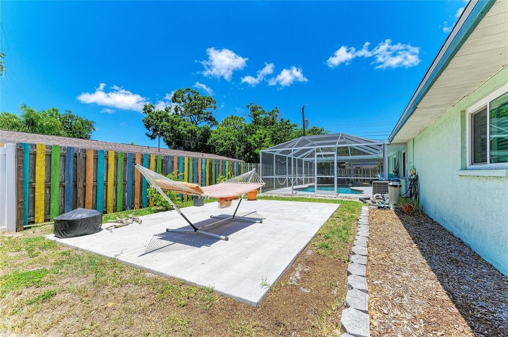 Image 47 of property listing at 2120 47TH STREET PL W, Bradenton, FL 34209