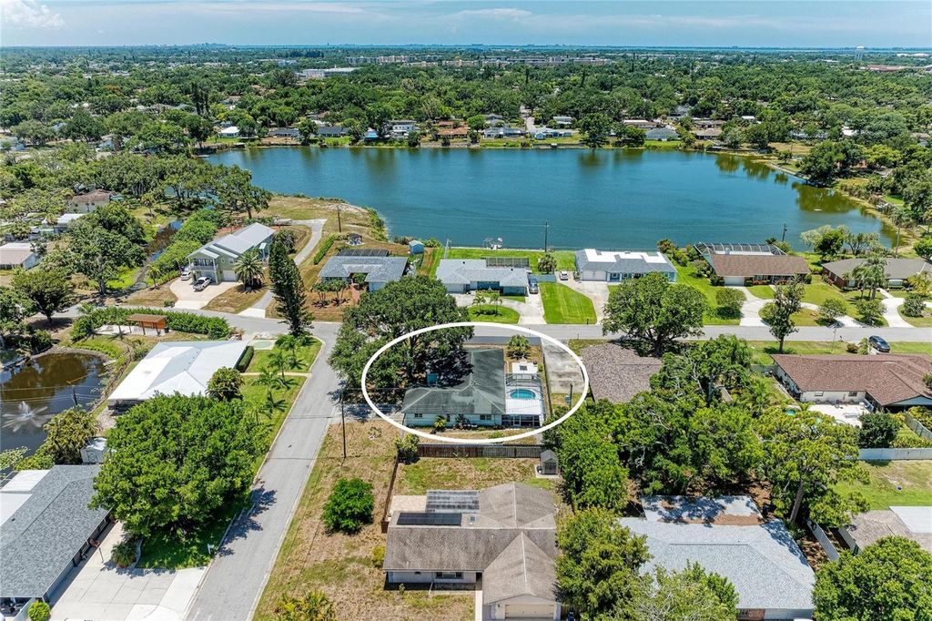 Image 54 of property listing at 2120 47TH STREET PL W, Bradenton, FL 34209