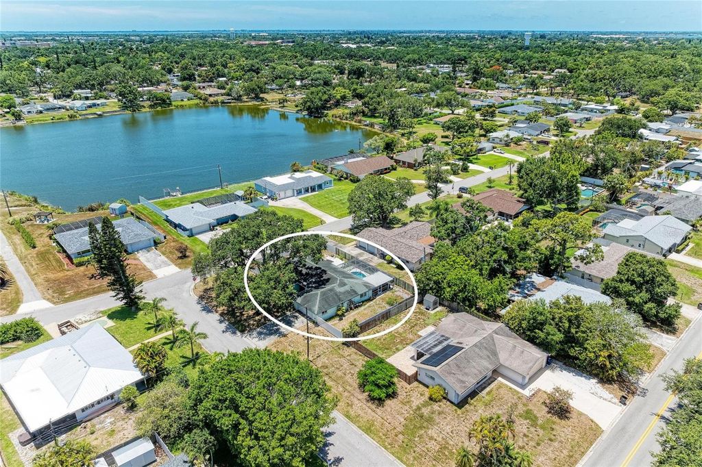 Image 55 of property listing at 2120 47TH STREET PL W, Bradenton, FL 34209