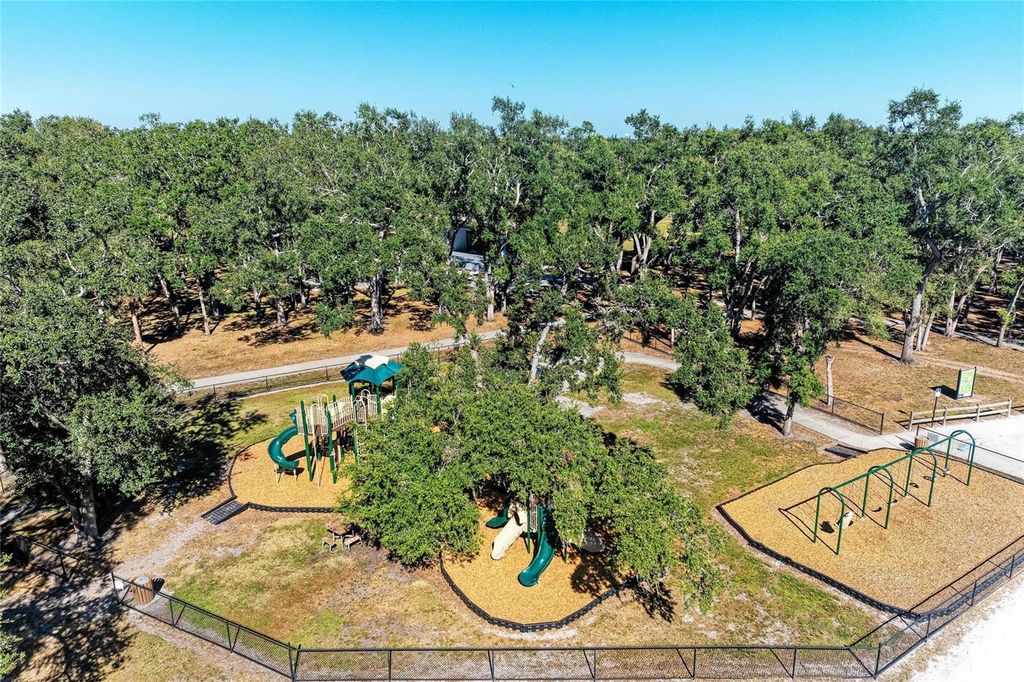 Image 59 of property listing at 2120 47TH STREET PL W, Bradenton, FL 34209