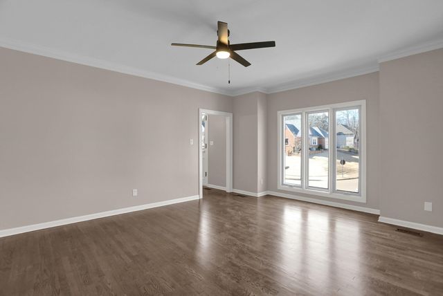 2654 FOX CREEK DR, Germantown, TN 38138