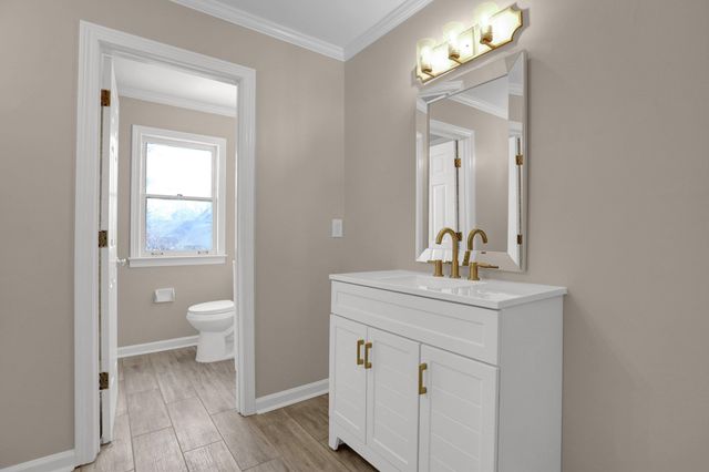 2654 FOX CREEK DR, Germantown, TN 38138