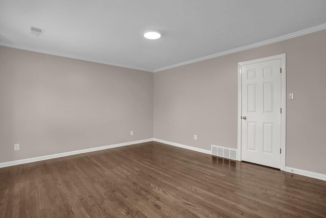 2654 FOX CREEK DR, Germantown, TN 38138