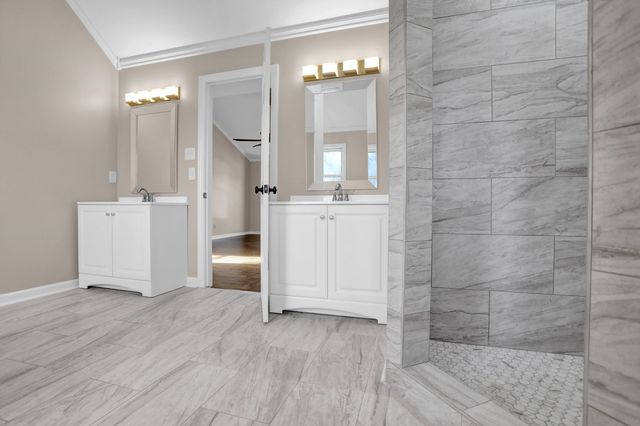 2654 FOX CREEK DR, Germantown, TN 38138