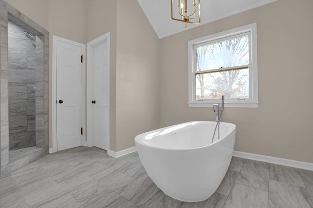 2654 FOX CREEK DR, Germantown, TN 38138