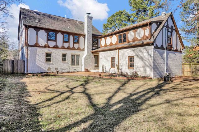 2654 FOX CREEK DR, Germantown, TN 38138