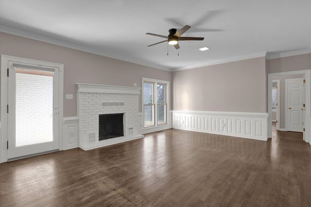 2654 FOX CREEK DR, Germantown, TN 38138