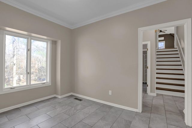 2654 FOX CREEK DR, Germantown, TN 38138