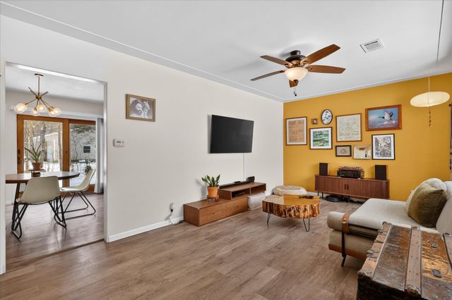 586 N Peterson Road, Muskegon, MI 49445