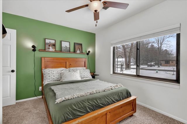 586 N Peterson Road, Muskegon, MI 49445