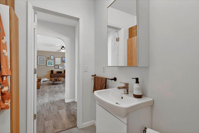 586 N Peterson Road, Muskegon, MI 49445