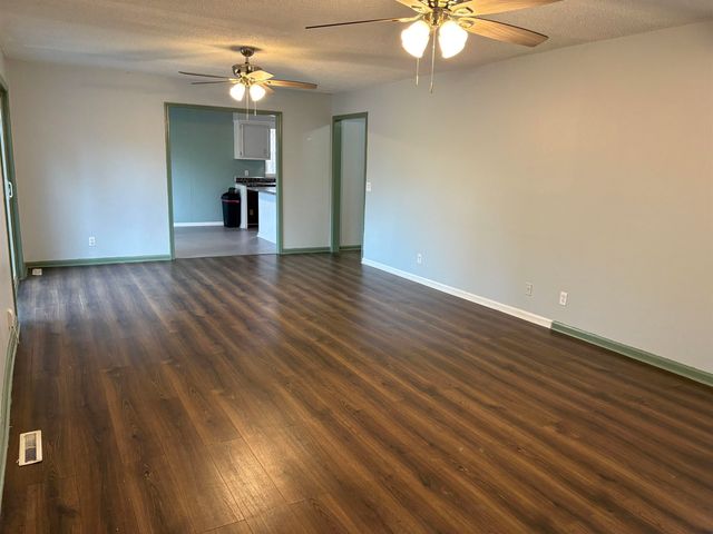 10716 Countyline Rd., Andrews, SC 29510