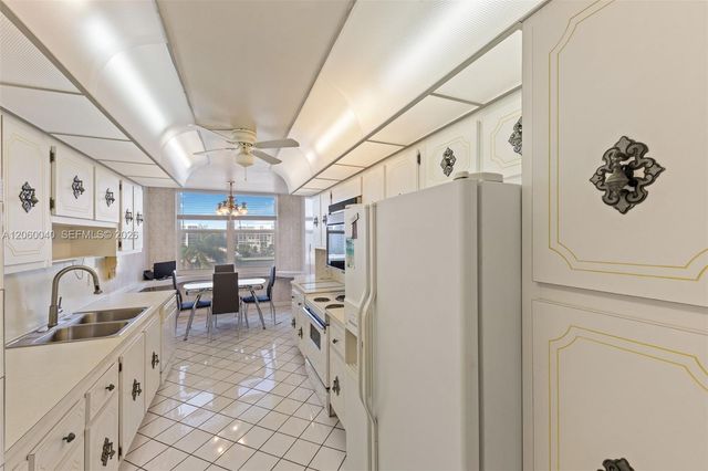 2751 S Ocean Drive 501N, Hollywood, FL 33019