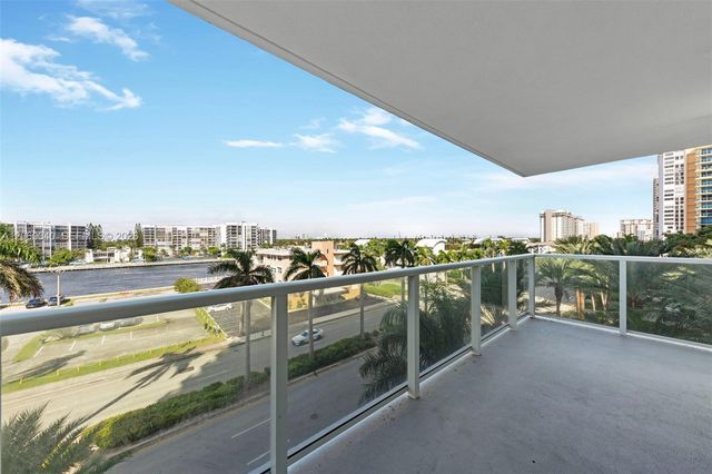 2751 S Ocean Drive 501N, Hollywood, FL 33019