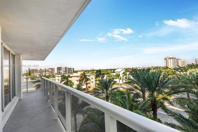 2751 S Ocean Drive 501N, Hollywood, FL 33019