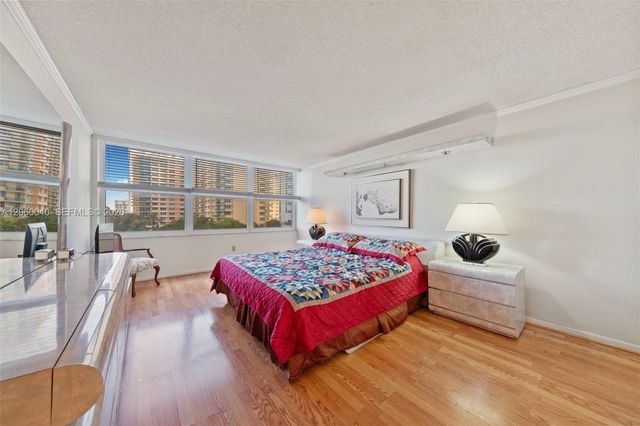 2751 S Ocean Drive 501N, Hollywood, FL 33019