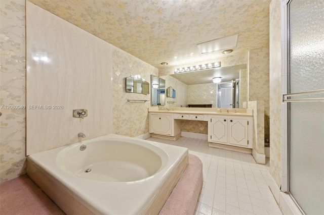 2751 S Ocean Drive 501N, Hollywood, FL 33019