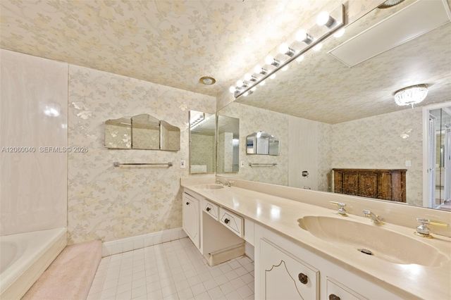 2751 S Ocean Drive 501N, Hollywood, FL 33019