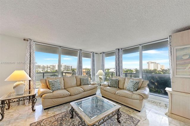 2751 S Ocean Drive 501N, Hollywood, FL 33019