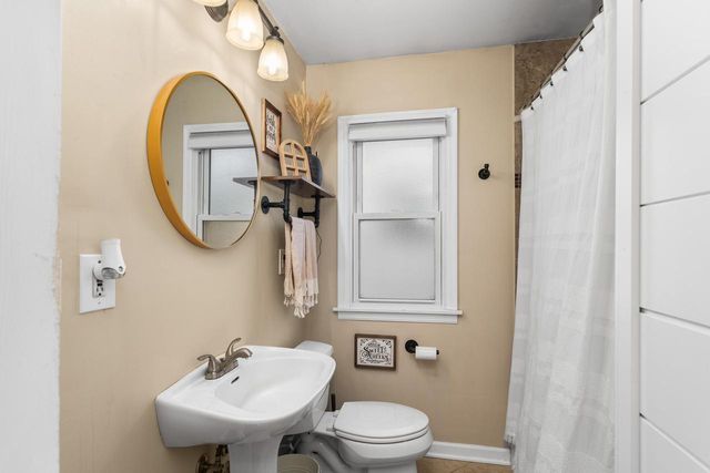 2510 N 64th STREET, Wauwatosa, WI 53213