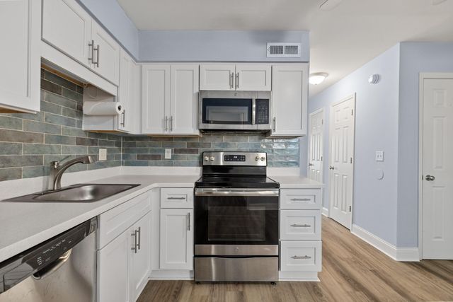 1521 Nantahala Boulevard, Mount Pleasant, SC 29464