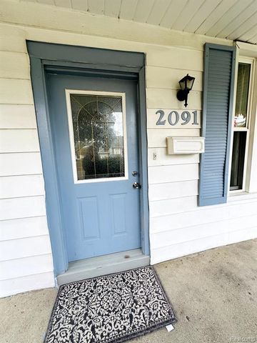 2091 Buckingham Avenue, Berkley, MI 48072