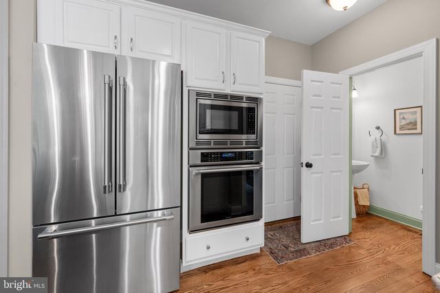 100 PINE TREE DR, Honey Brook, PA 19344