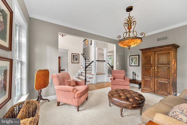 100 PINE TREE DR, Honey Brook, PA 19344
