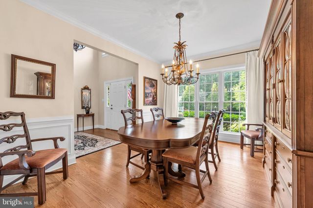 100 PINE TREE DR, Honey Brook, PA 19344
