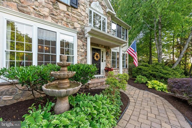 100 PINE TREE DR, Honey Brook, PA 19344