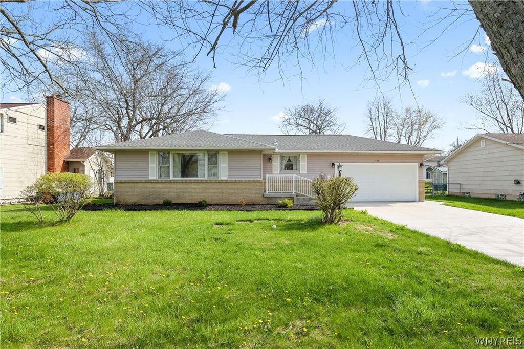 1848 Bedell Road, Grand Island, NY 14072