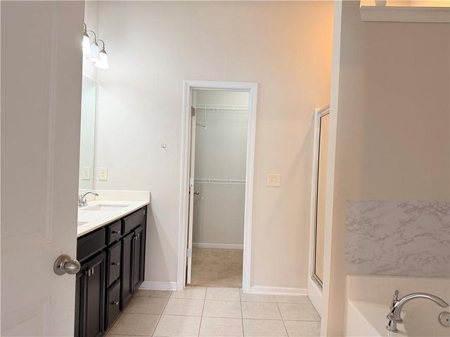 1033 Haley woods Lane, Lawrenceville, GA 30043