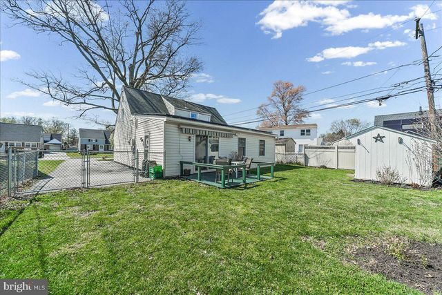 722 BRIGHTON TER, Secane, PA 19018