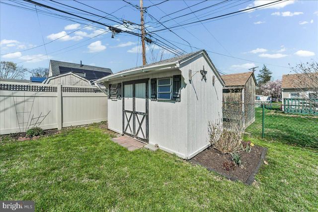 722 BRIGHTON TER, Secane, PA 19018