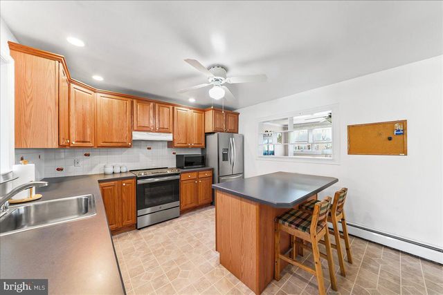 722 BRIGHTON TER, Secane, PA 19018