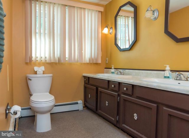 1144 HIGHLAND AVE, Bensalem, PA 19020