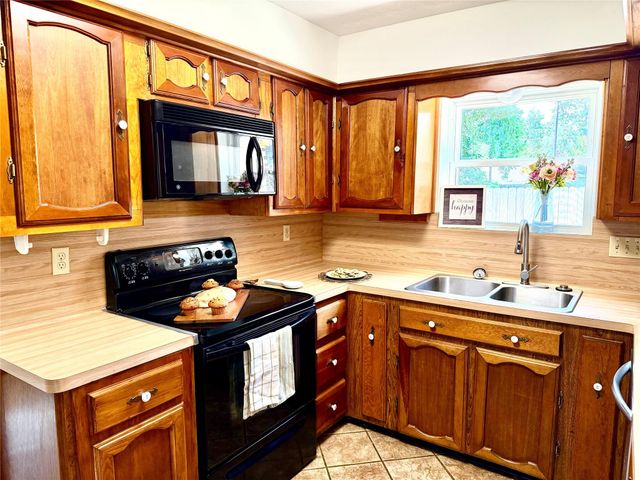 25507 Yellow Pine Circle, Spring, TX 77380