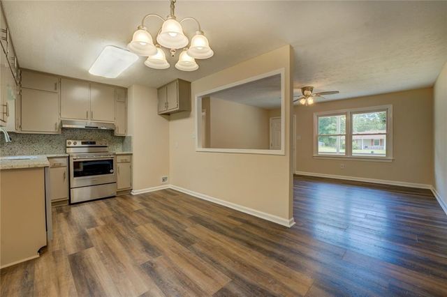 170 Hidden Pines Drive, Covington, GA 30016