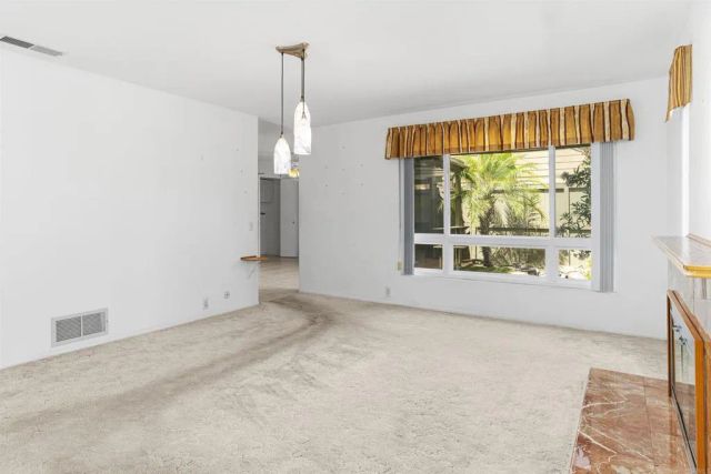 10591 Caminito Glenellen, San Diego, CA 92126