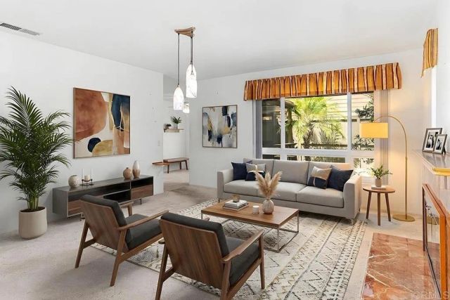 10591 Caminito Glenellen, San Diego, CA 92126
