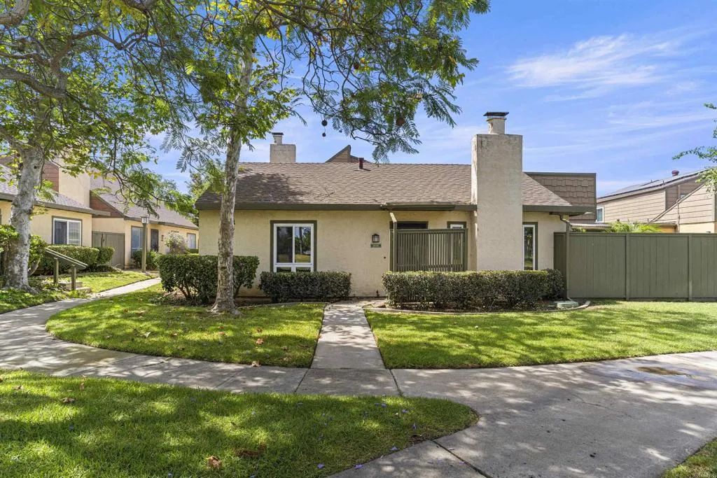 10591 Caminito Glenellen, San Diego, CA 92126