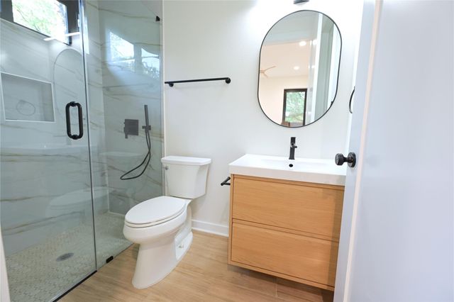 4410 Glomar Ave 2, Austin, TX 78721