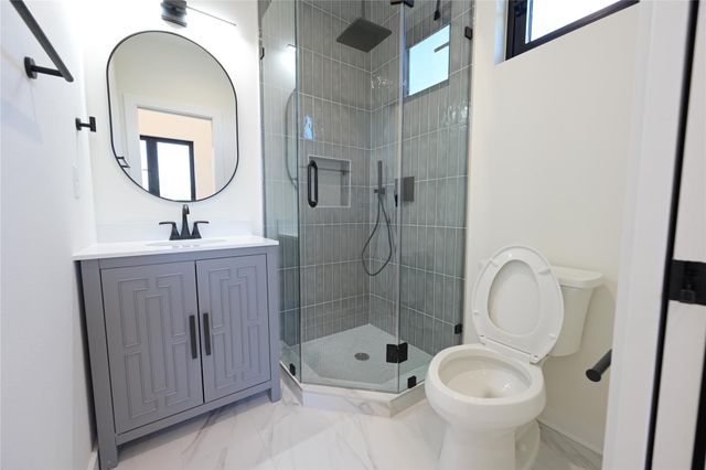 4410 Glomar Ave 2, Austin, TX 78721