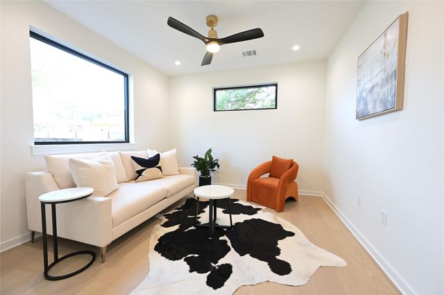 4410 Glomar Ave 2, Austin, TX 78721