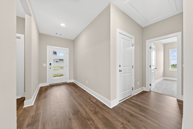 3346 Parmenter St, Columbia, TN 38401