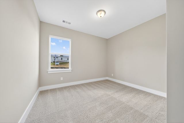 3346 Parmenter St, Columbia, TN 38401