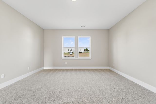 3346 Parmenter St, Columbia, TN 38401